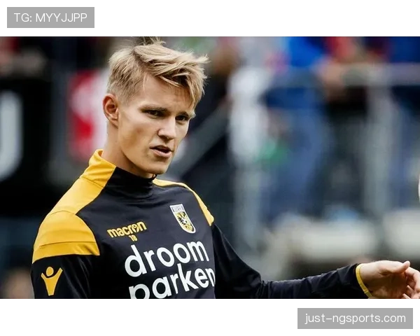 居莱尔与厄德高：天才中场的早期战术定位与发展轨迹对比